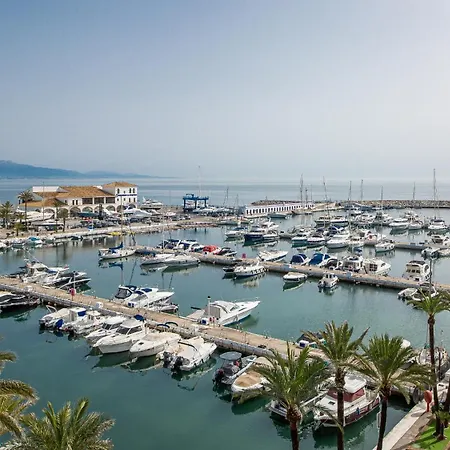 Marina Real 253 *